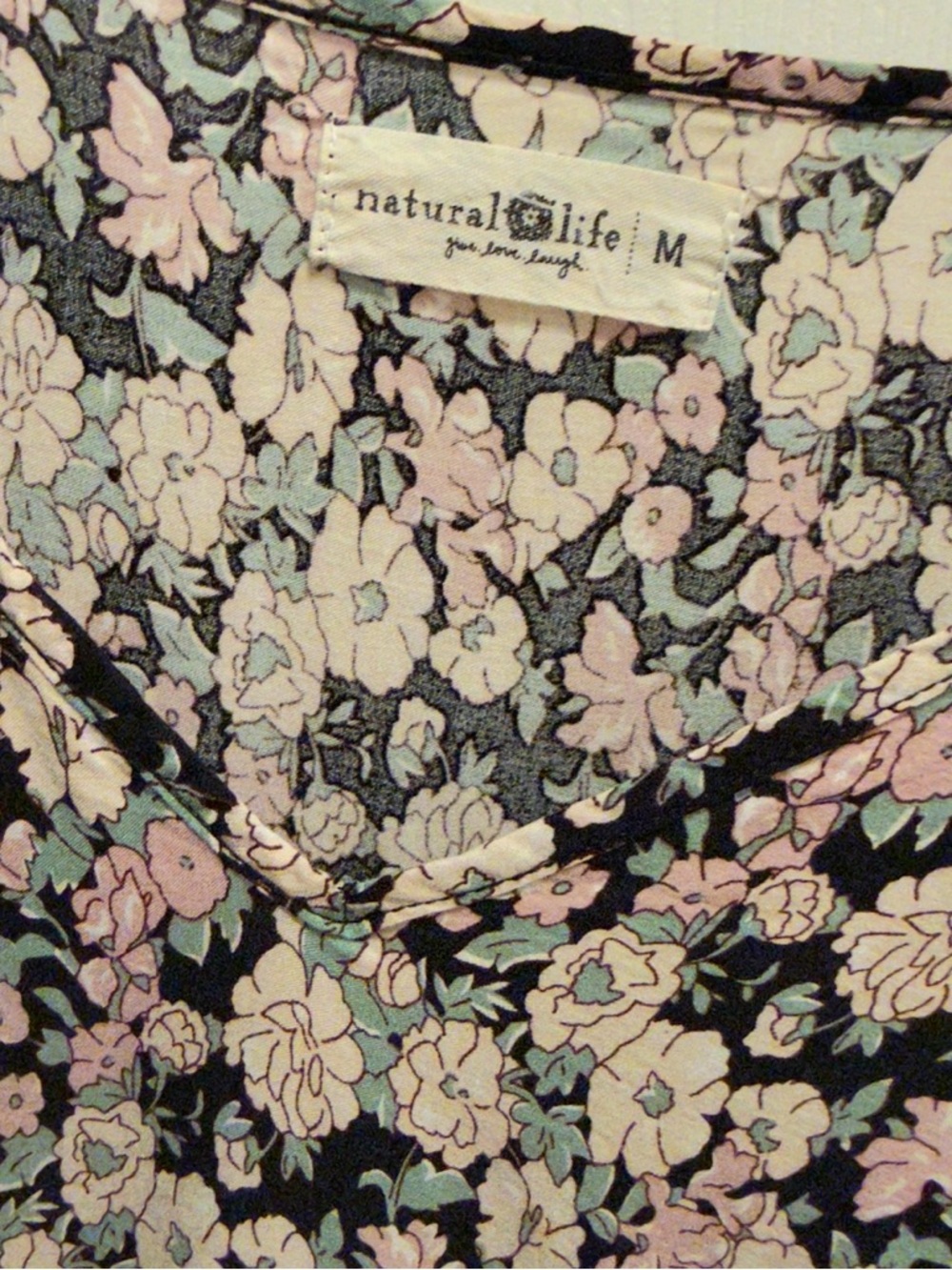 Natural Life Easy V-Neck Top | Black Pink Floral Boho Dolman Blouse M - Picture 4 of 8